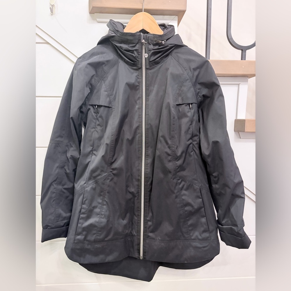 Lululemon ORIGINAL Rain Jacket